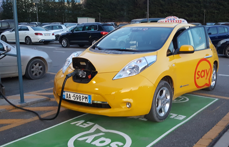 Perdorimi i makinave elektrike: ERE hap diskutimin per stacionet e ngarkimit